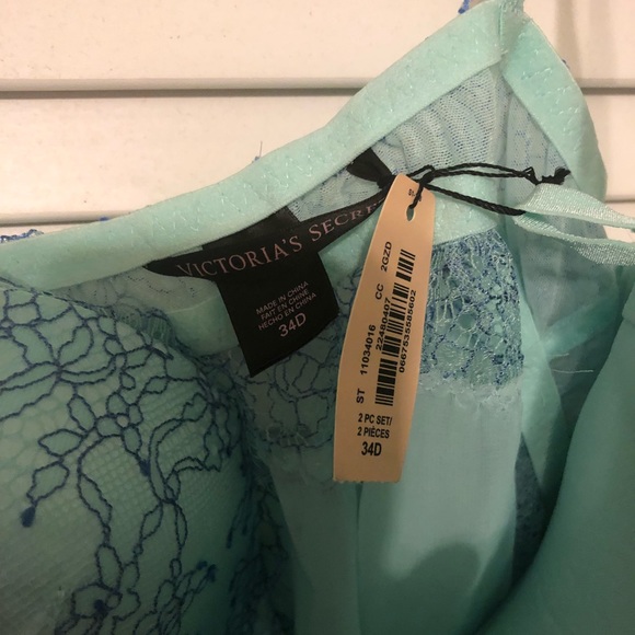 New w tag vs - Picture 2 of 2